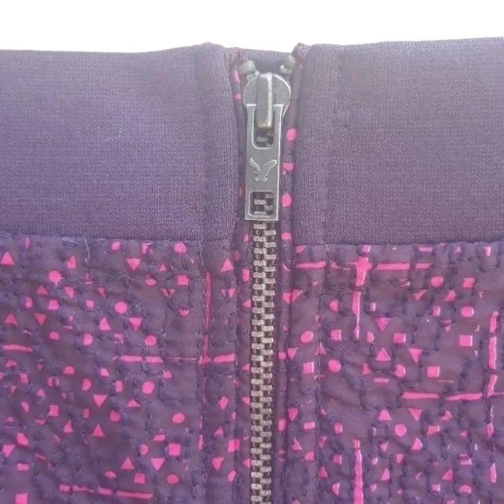AEO Skirt Y2K Mini‎ Embroidered Quilted Panel Exposed Zipper Purple Pink Sz 8